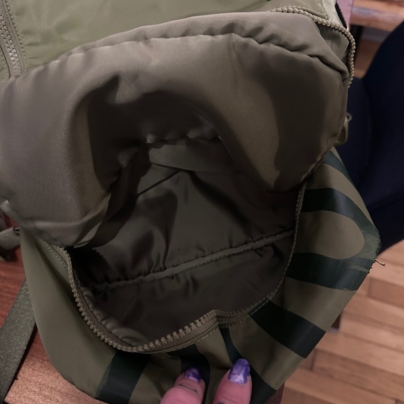 City Adventurer Backpack Mini - Picture 7 of 15